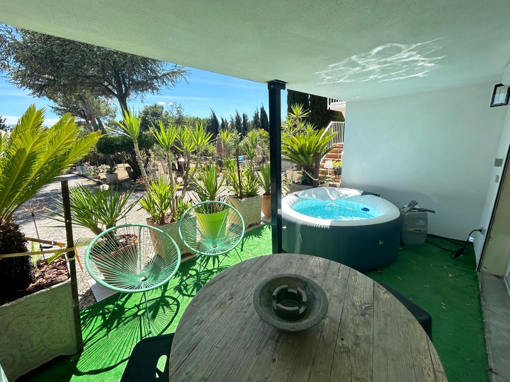 Appart-One Terrasse Jacuzzi Parking Carcassonne Exterior photo